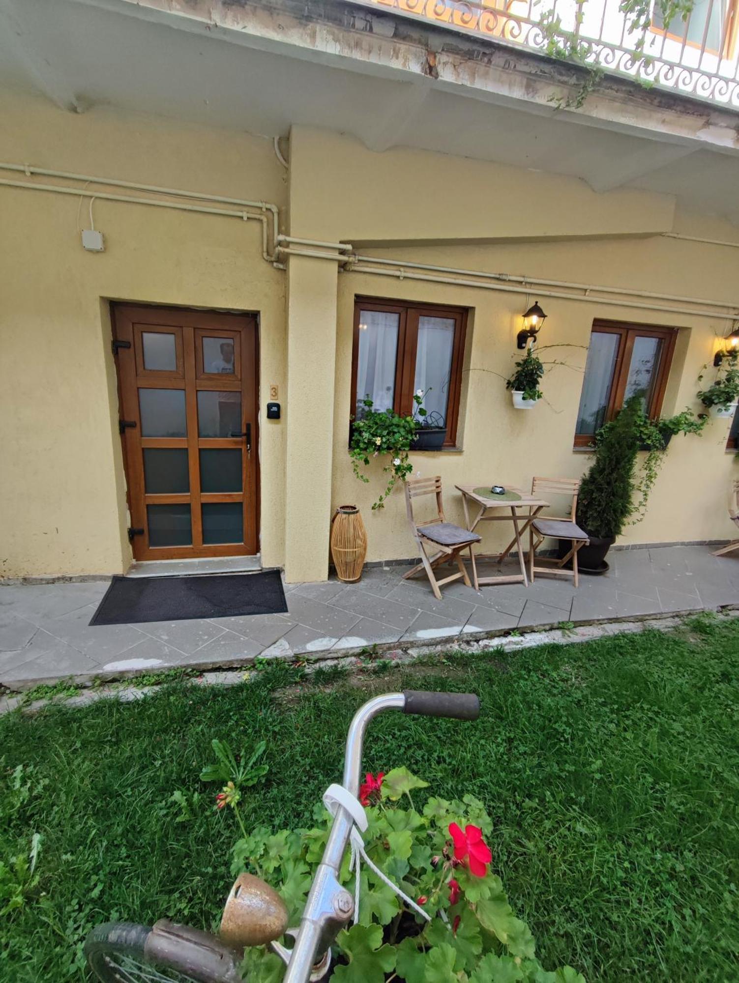 Central Garden Apartments Brasov Exterior photo